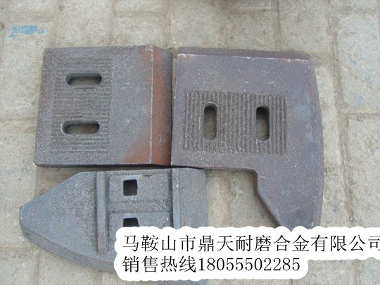 科尼樂1000強(qiáng)制式攪拌機(jī)端襯板、中葉片、側(cè)拌葉上門安裝