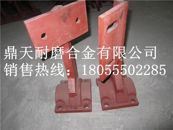 山東建科強(qiáng)制式攪拌機(jī)底襯板、山東建科側(cè)葉片、攪拌臂價格