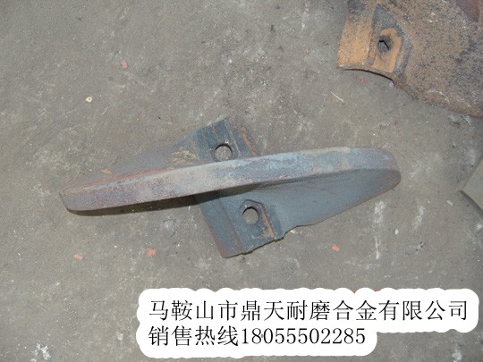 西安筑路攤鋪機(jī)攪籠葉輪、西安筑路護(hù)套、履帶板價格