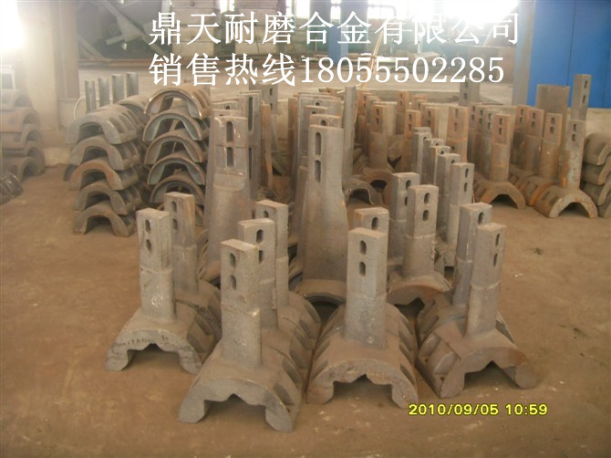 南方路機2000C商泥混站中葉片，側刮刀、左右攪拌臂火熱銷售中